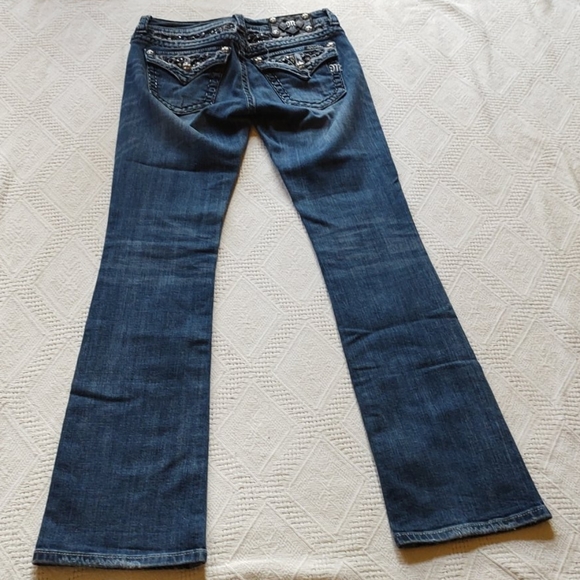 Sz 27/34 Miss Me Buckle Studded Bootcut Jeans - Picture 2 of 8